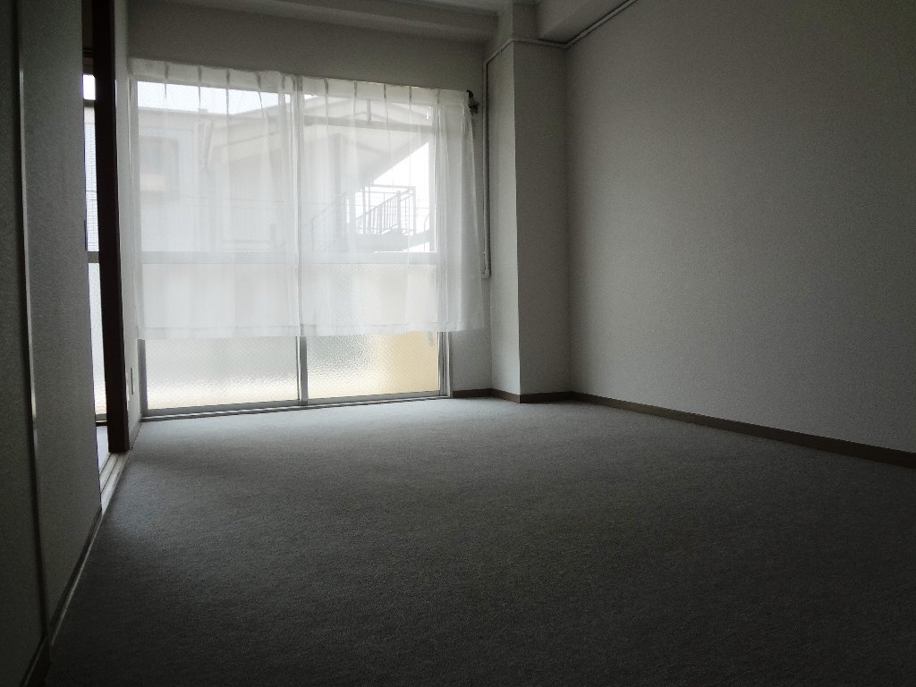 拡大写真：ロイヤル北斗 2階306の洋室