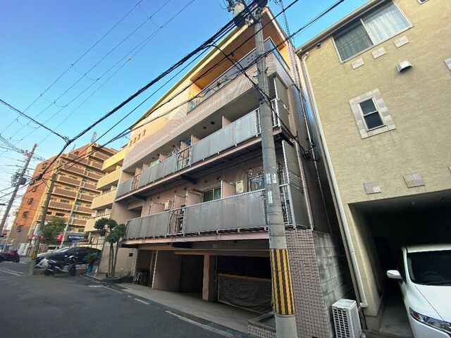 拡大写真：アネックス高橋 2階102の外観写真（昼）