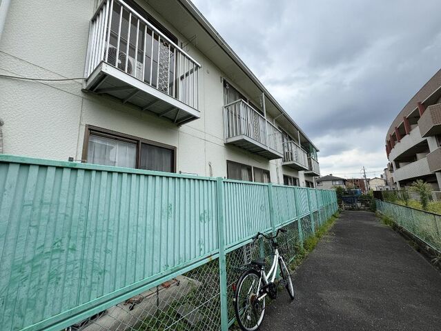 拡大写真:寝屋川市田井町 2階202の外観写真(昼)