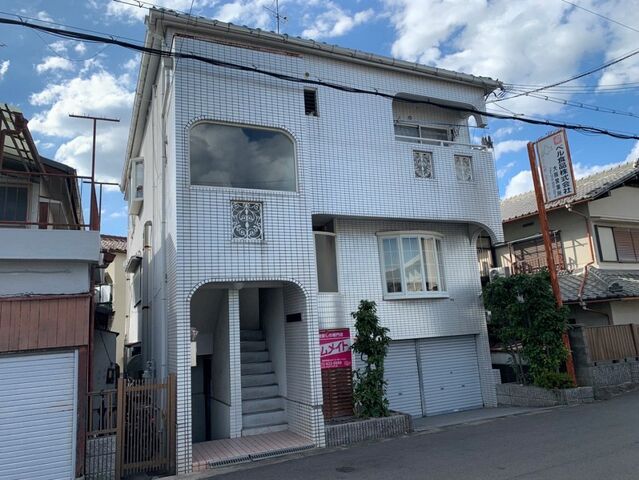 フジイビルの外観
