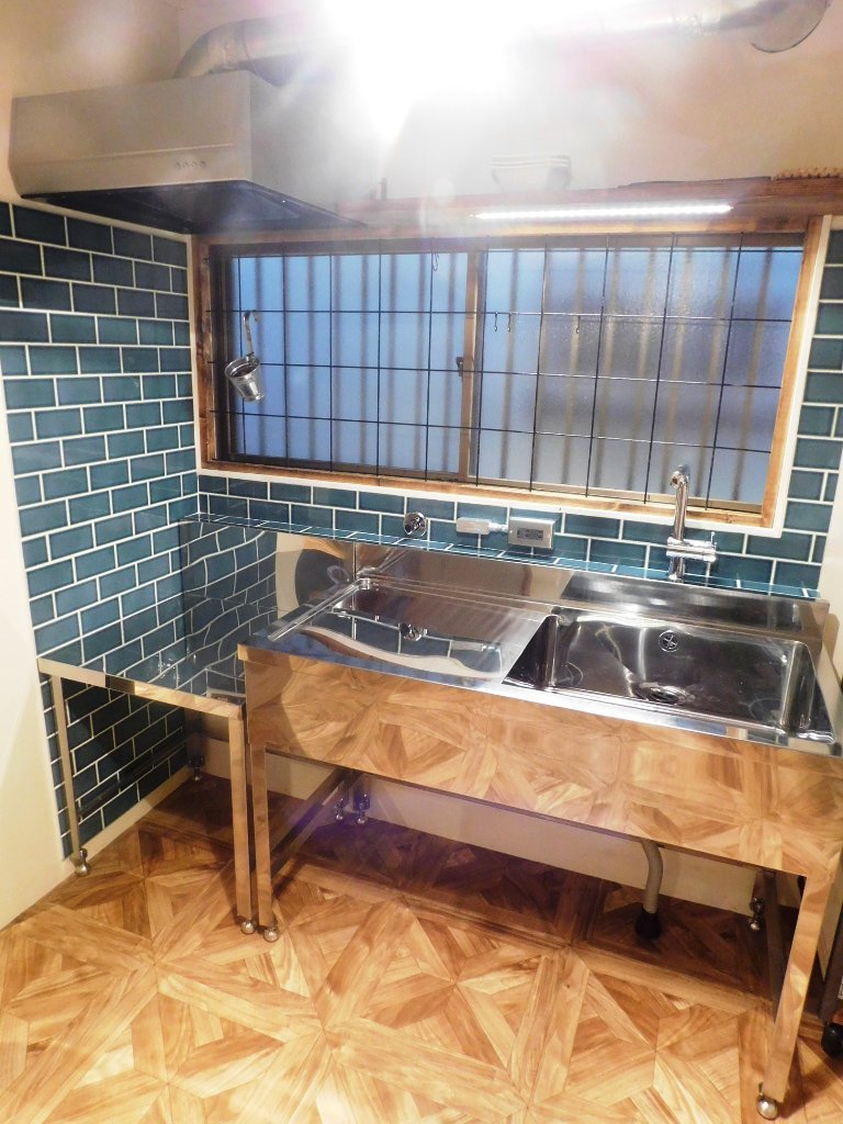 拡大写真：守口市大久保町2丁目テラス 2階1のキッチン