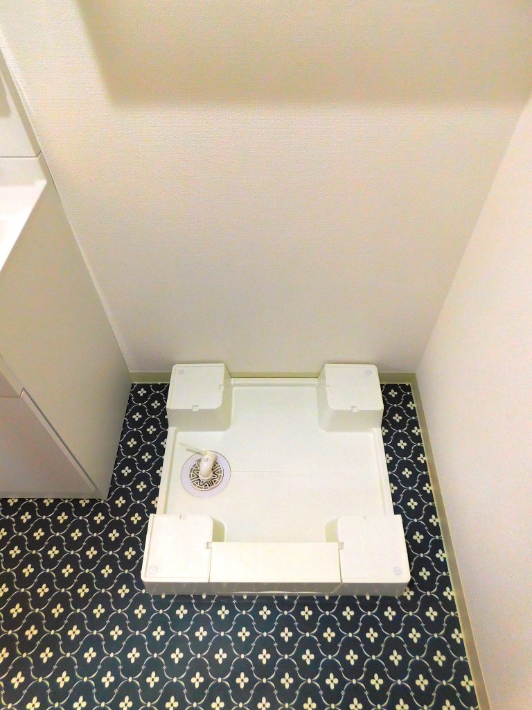 拡大写真：守口市藤田町６丁目 3階301の洗濯機置場