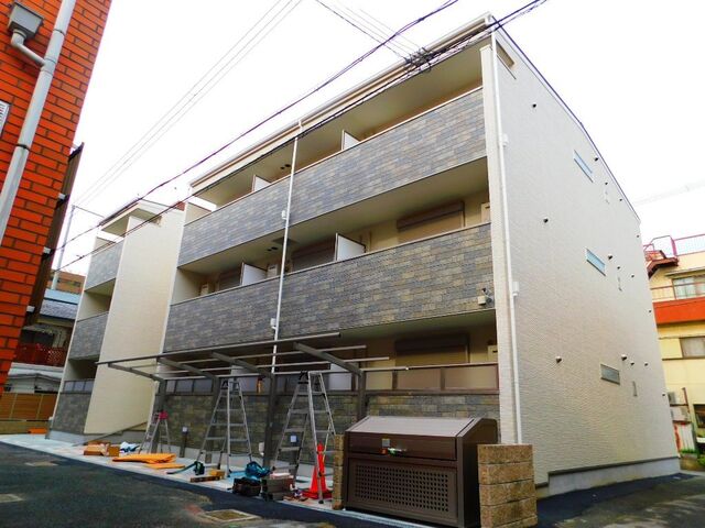 拡大写真：守口市藤田町６丁目 3階301の外観写真（昼）