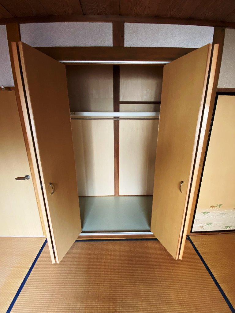 拡大写真：大久保町２丁目貸家 2階1の収納