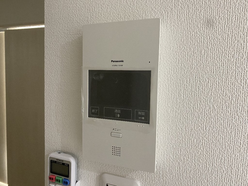 拡大写真：クリエオーレ西郷通 2階201のカメラ付インターホン