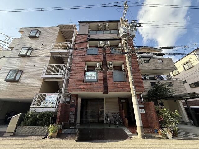 拡大写真：守口市文園町 3階C1の外観写真（昼）