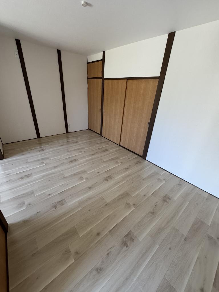 拡大写真:寝屋川市萱島東2丁目 1階1のリビング
