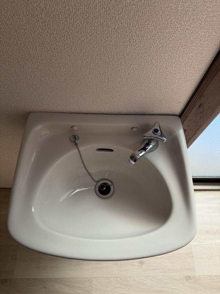 拡大写真:寝屋川市萱島東2丁目 1階1の洗面