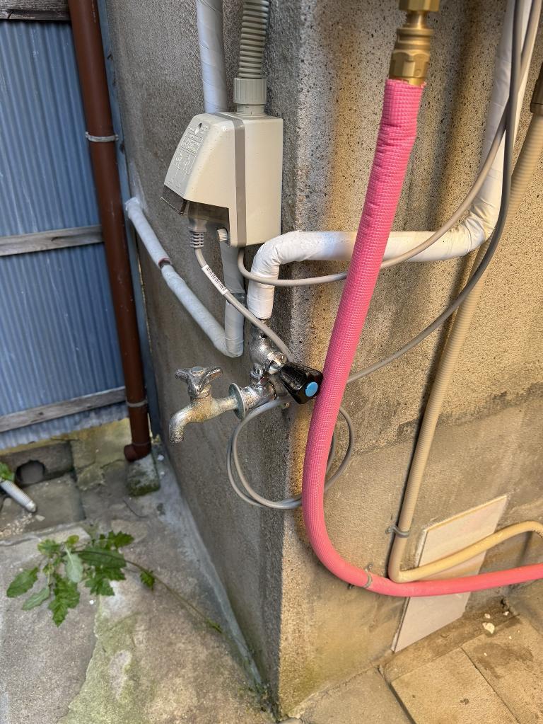 拡大写真:寝屋川市萱島東2丁目 1階1の洗濯機置場