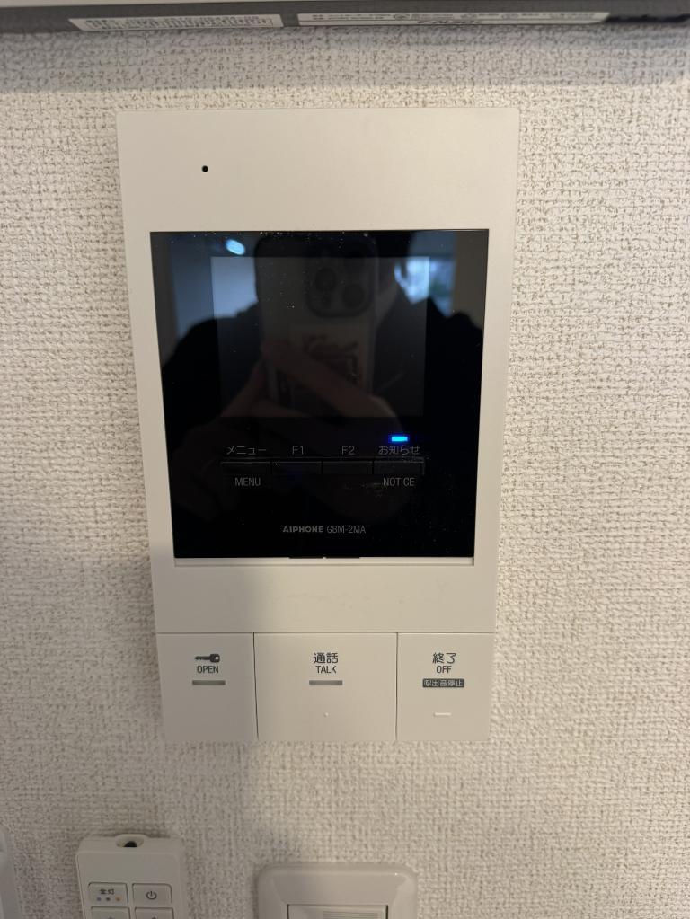 拡大写真:ベル ファミーレ 1階106のカメラ付インターホン