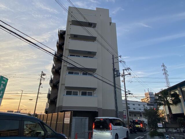 拡大写真：ガーデンヒルズ守口 6階603の外観写真（昼）
