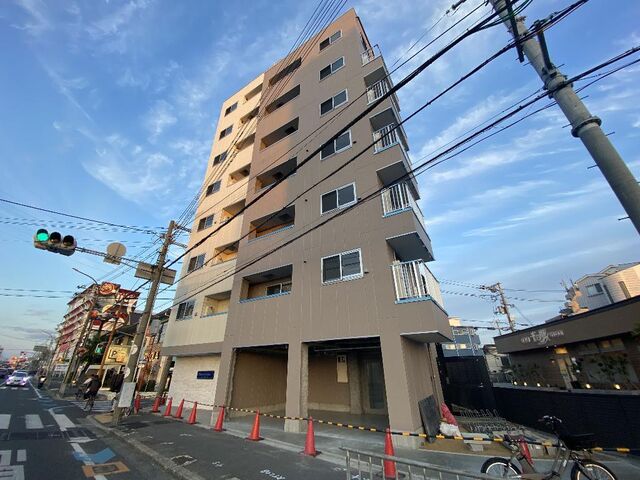 拡大写真：ガーデンヒルズ守口 6階603の外観写真（昼）
