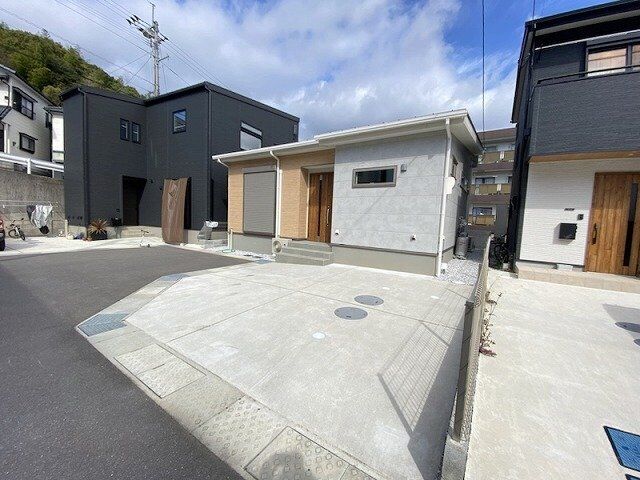 高知市神田の外観