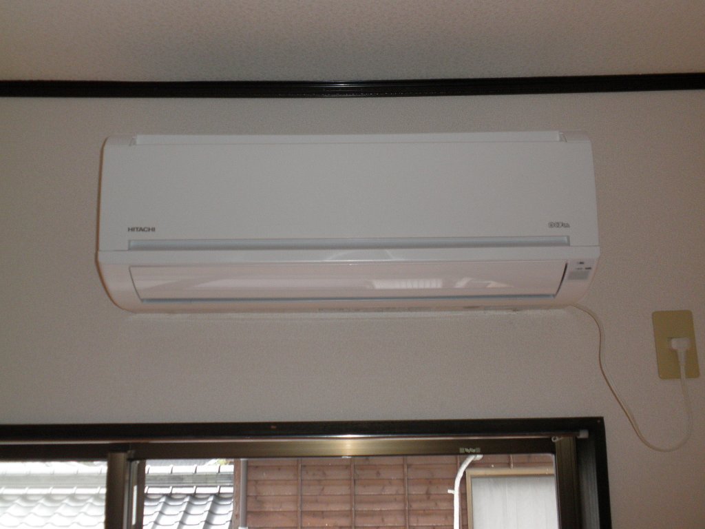 拡大写真：伊万里市大坪町乙 2階202のエアコン