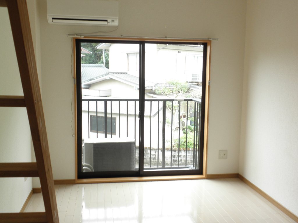 拡大写真：伊万里市松島町 2階215の洋室(イメージ)