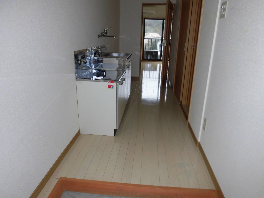 拡大写真：伊万里市松島町 3階312の廊下