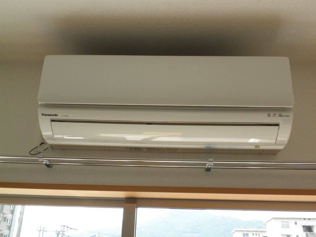 拡大写真：伊万里市新天町 2階212のエアコン