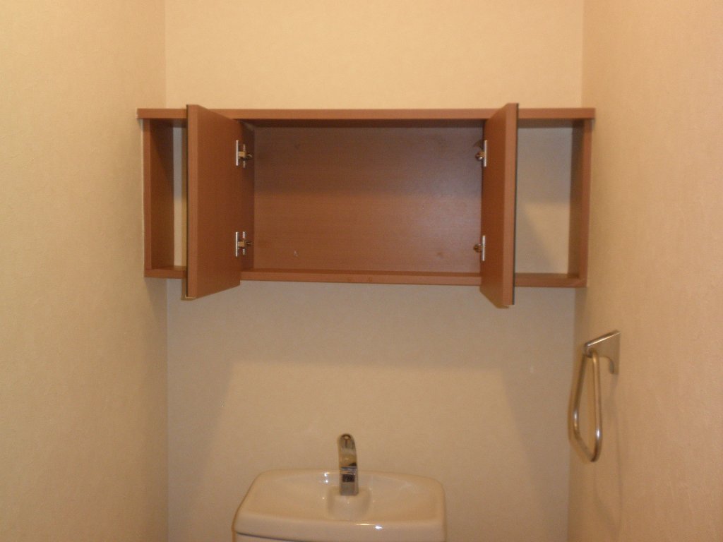 拡大写真：グランドール南ヶ丘 1階206の上部棚