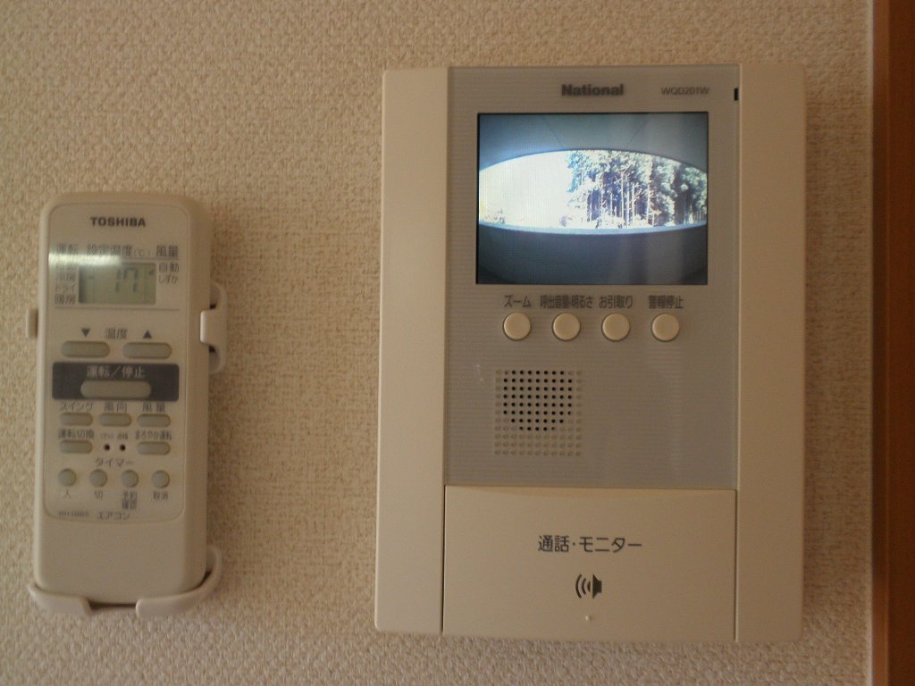 拡大写真：グランドール南ヶ丘 1階206のカメラ付インターホン