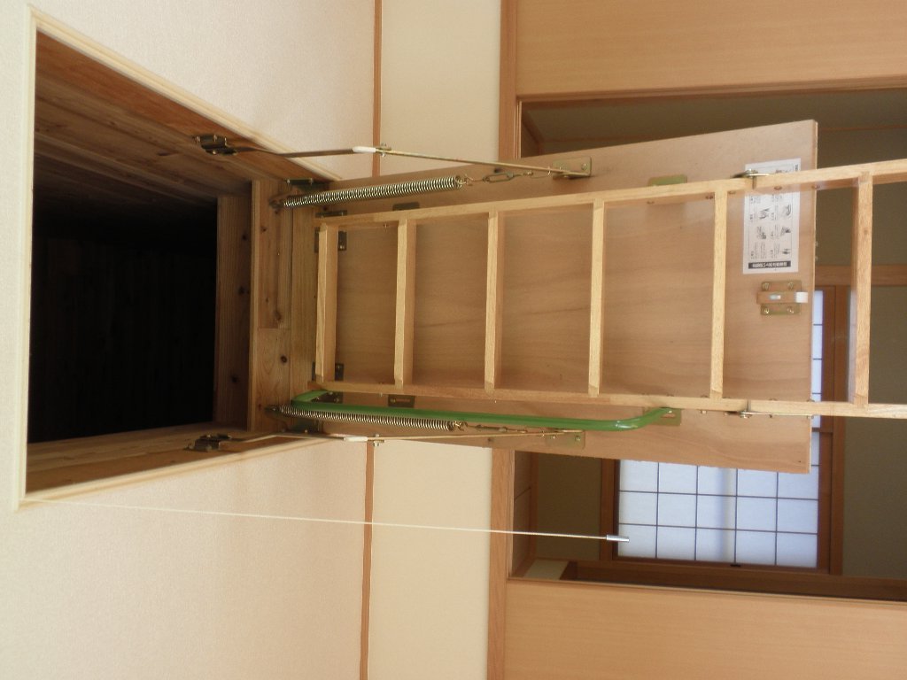 拡大写真:伊万里市立花町 1階1の屋根裏収納