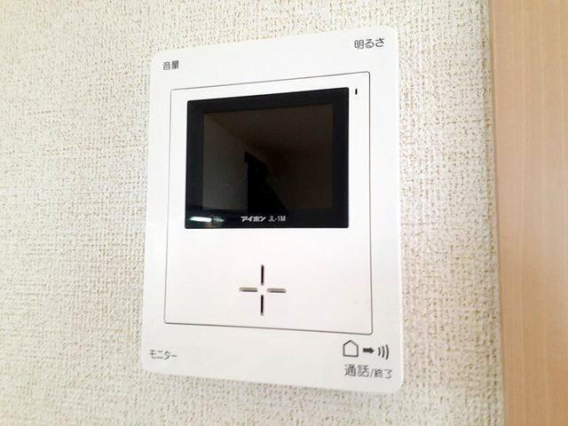 拡大写真:モン アンテリユール小式原E 1階101のカメラ付インターホン