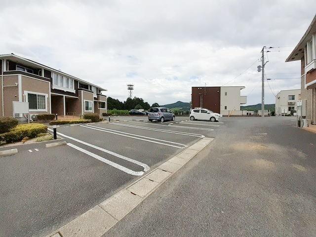 拡大写真:モン アンテリユール小式原E 1階101の駐車場