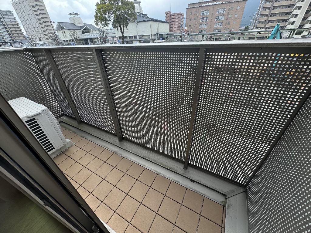 拡大写真:伊万里市新天町 2階205のベランダ