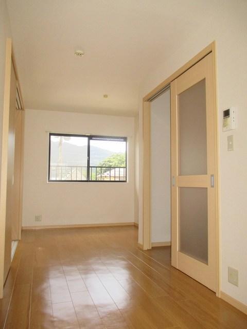 拡大写真:パロス壱番館 2階202の室内