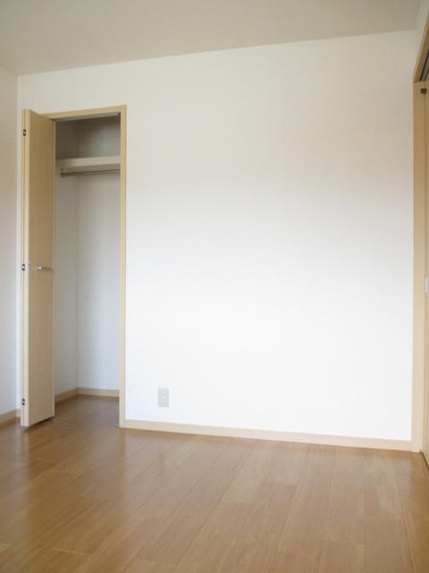 拡大写真:パロス壱番館 2階202の収納