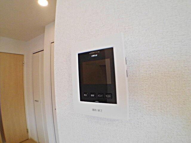 拡大写真:モン アンテリユール桃山H 1階103のカメラ付きインターホン