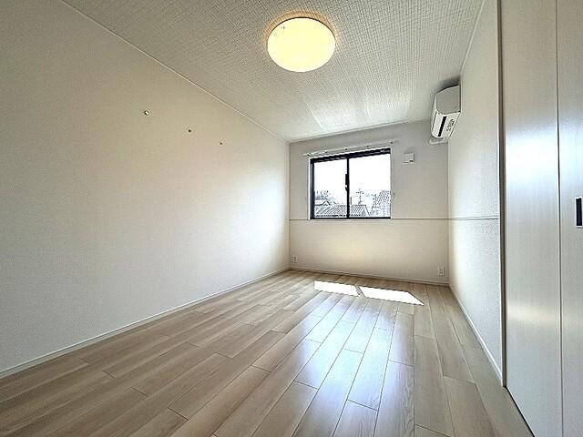 拡大写真:ナガハマ T 1階103の寝室
