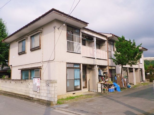 拡大写真：西原マンション・１号棟 106の外観写真（昼）
