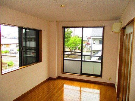 拡大写真：館林市日向町 1階106の室内