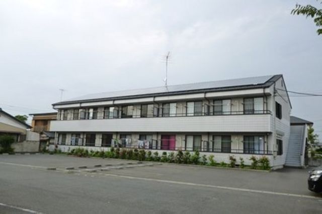 拡大写真：館林市日向町 1階106の外観写真（昼）