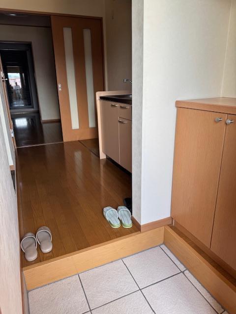拡大写真:館林市日向町 2階203の玄関