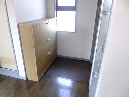 拡大写真：パールスター富士見 2階201の玄関