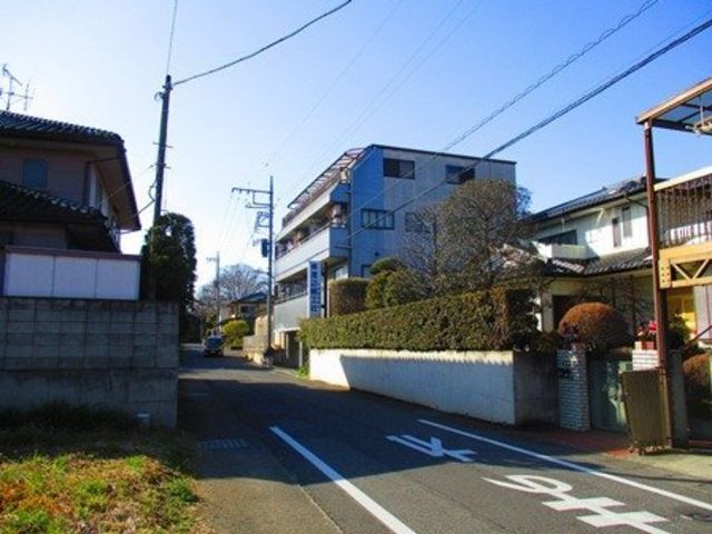 拡大写真：パールスター富士見 2階201の外観写真（昼）