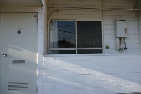 拡大写真：須永ハイツ 1階101の玄関・ベランダ