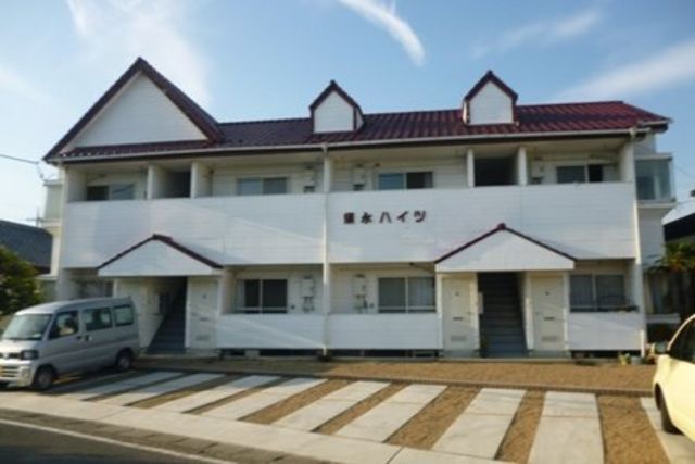 拡大写真：須永ハイツ 1階101の外観写真（昼）