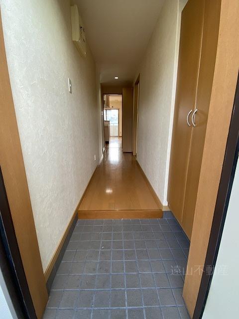 拡大写真:サンシャインハイツ 5階506の玄関(イメージ)
