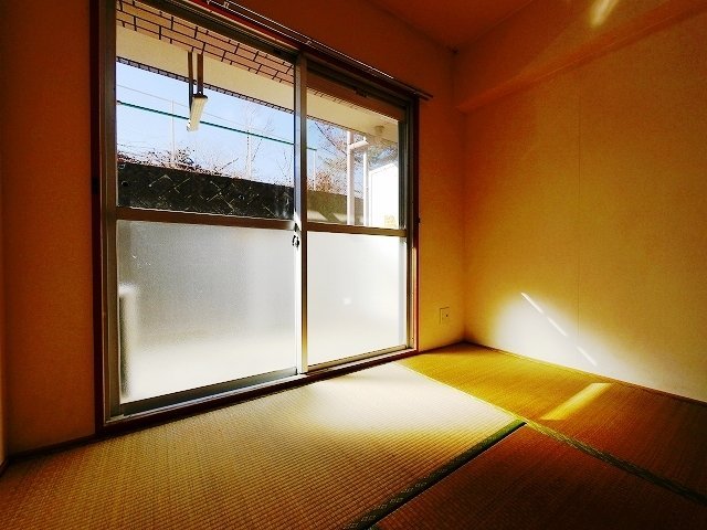 拡大写真:恵那市大井町 1階1Cの室内