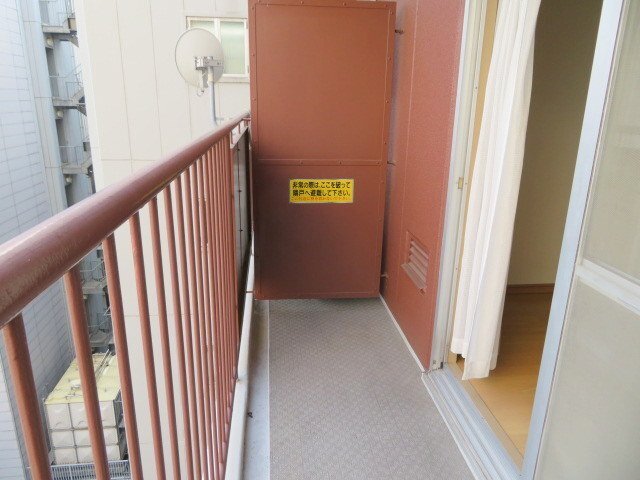 拡大写真：メープル八丁堀 8階808のベランダ
