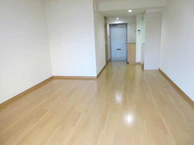 拡大写真：メープル八丁堀 8階808のリビング
