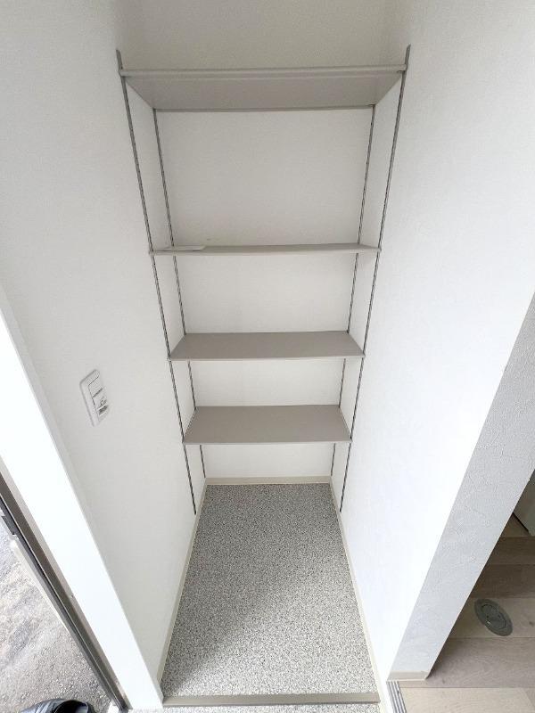 拡大写真：casacozy寺家駅前 1階103の収納