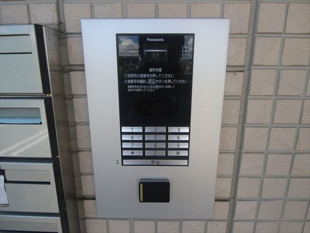 拡大写真：ｂｌｏｓｓｏｍＡ（ブラッサムＡ） 2階203のセキュリティ