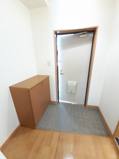 拡大写真:ロマ グランデ 3階301の玄関