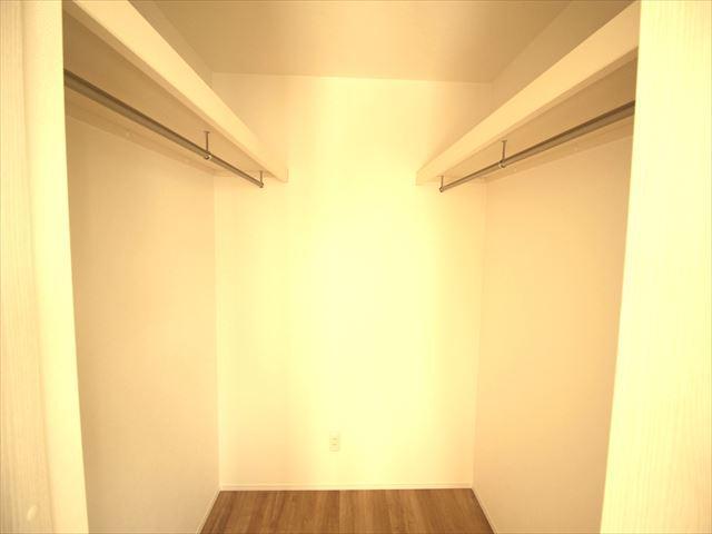 拡大写真：ミモザカローレB 2階3の収納