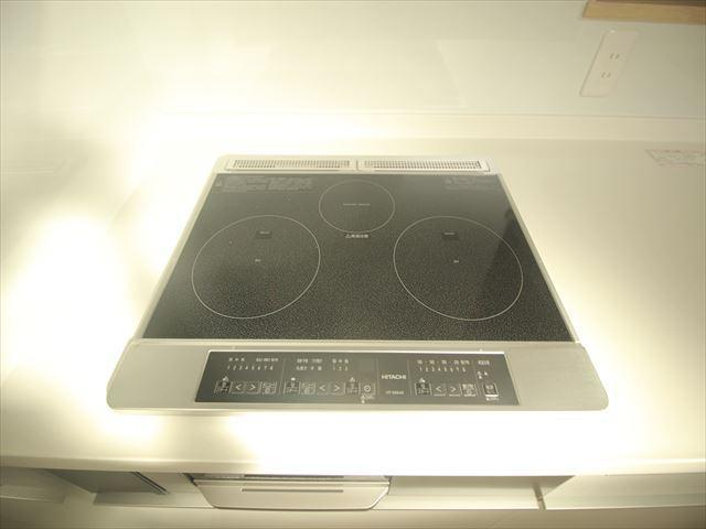 拡大写真：ミモザカローレC 2階1のキッチン