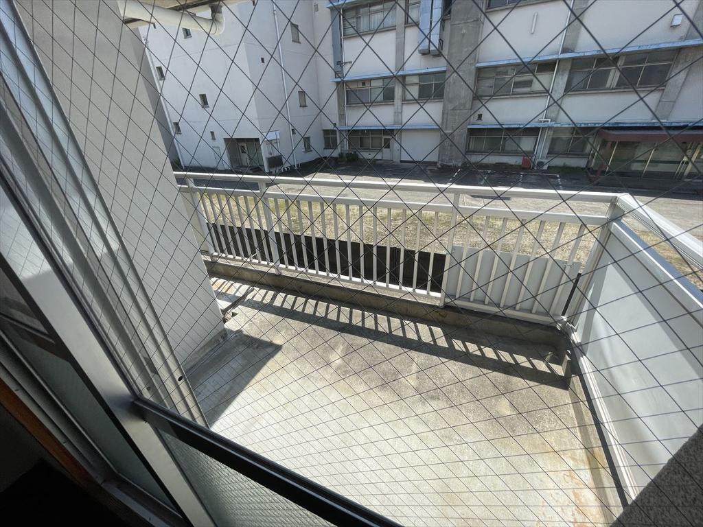 拡大写真：タウンハウスブル 102の庭