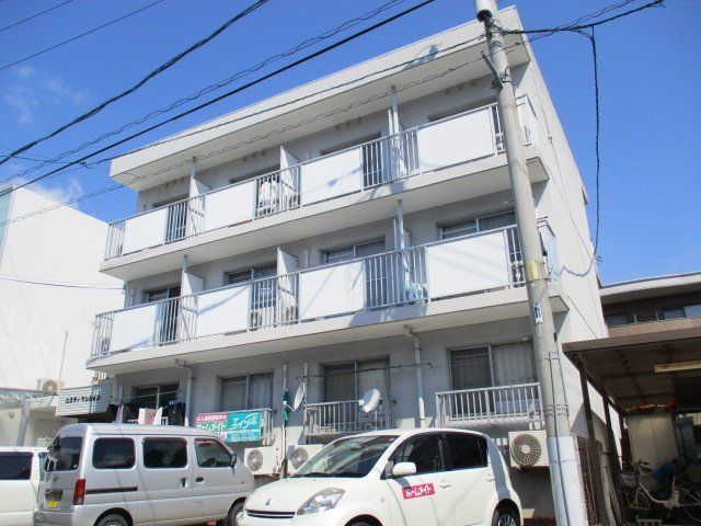 拡大写真：エヌティマンション 1階103の外観写真（昼）